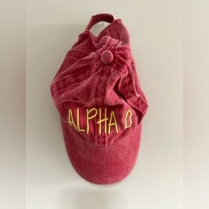 Alpha O Red Hat